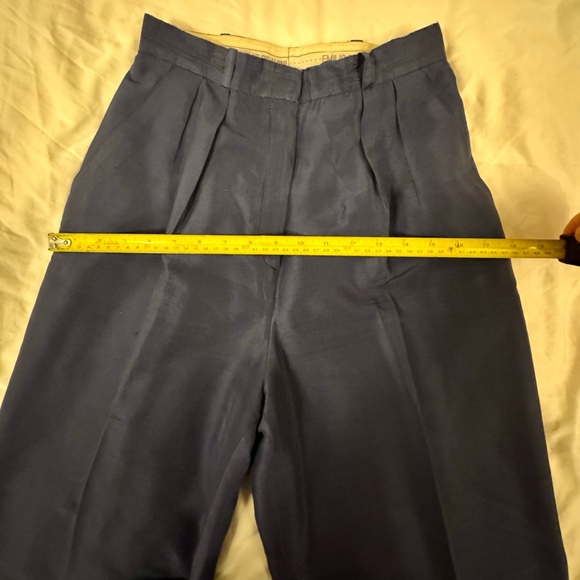 Rare 1970s Emilio Bravini Vintage 100% Silk tailored pants. - Picture 13 of 13